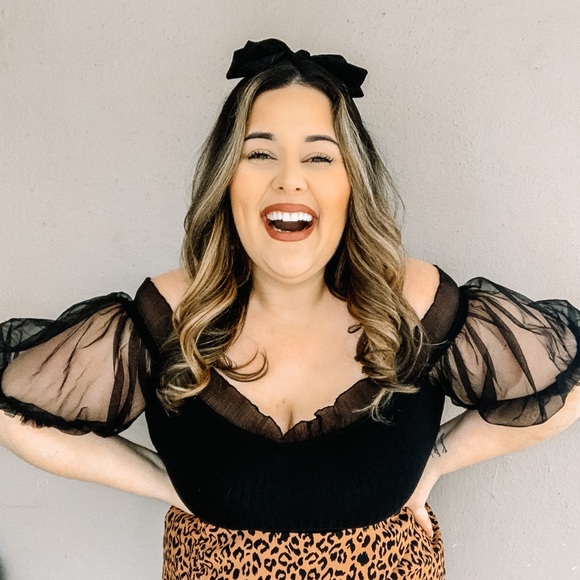 Meet your Posher, Leah - Picture 1 of 1